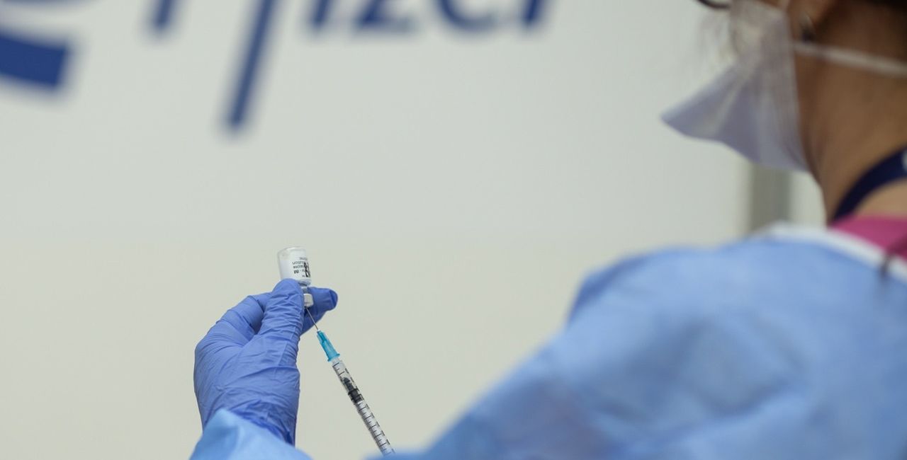 SURSE: Decizia Pfizer de a pune sechestru pe conturile Romatsa ar fi fost luată după ce România ar fi încălcat confidențialitatea negocierilor. Pfizer pentru G4Media.ro: ”Hotărârea instanței belgiene reflectă importanța obligațiilor contractuale”