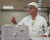 REPORTAJ FOTO-VIDEO | Cum sunt verificate alimentele care intră în Uniunea Europeană. Ce se întâmplă cu transporturile care ridică suspiciuni / Studiu de caz: creveții din India