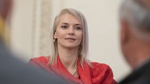 Variantă de lucru în PNL: Alina Gorghiu ar urma să conducă Justiția, Nicoleta Pauliuc - Internele (surse)/ Ce nume sunt în discuții la Mediu și Finanțe/ Decizia finală, în ședința de luni a BPN