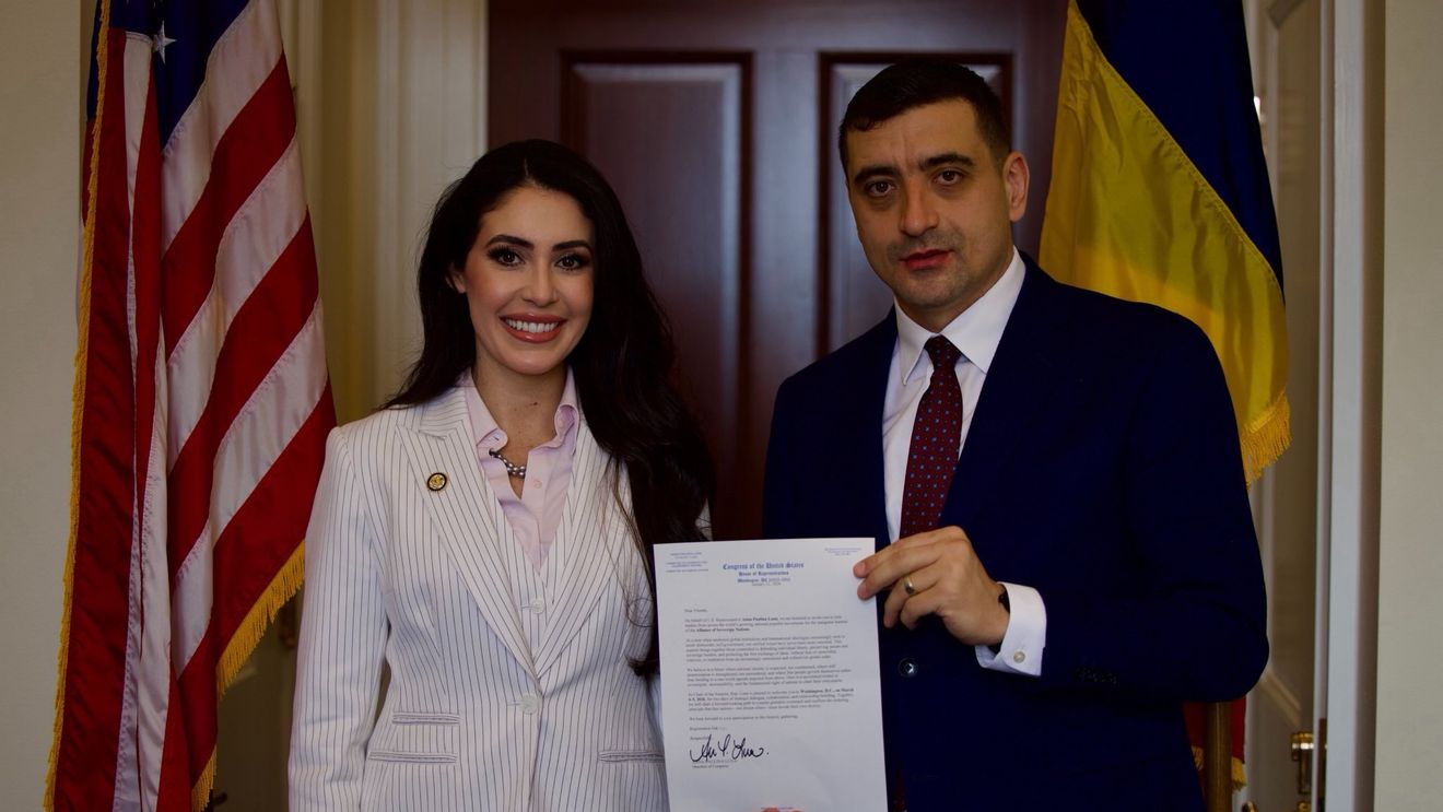 Mai mulți parlamentari ruşi vor călători în Statele Unite, în ciuda sancţiunilor. Ei au fost invitați de republicana Anna Paulina Luna, aliată politică a lui George Simion
