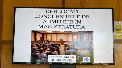 FOTO VIDEO Magistrați din unele instanțe fac proteste politice și acuză guvernul că blochează justiția întrucât nu permite angajări în sistem / CSM, atacuri directe la executiv / Protestele, după ce guvernul Bolojan a făcut reforma pensiilor speciale