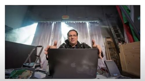 Regele hacker-ilor americani Kevin Mitnick a decedat la 59 de ani. Suferea de cancer pancreatic