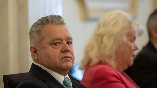 DNA l-a trimis în judecată pe Niculae Havrileț, fost șef al ANRE și secretar de stat în Ministerul Economiei / Ar fi încasat ilegal venituri de 1,19 milioane de lei de la OMV Petrom, Electrica și Electrica Distribuție