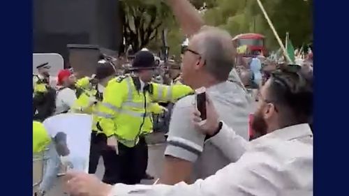 Iranul l-a convocat pe ambasadorul britanic pentru a-i reproșa modul „ostil” în care presa de limbă farsi din Londra a acoperit cazul Mahsa Amini