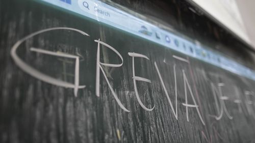 Grevă de avertisment la IAR Ghimbav / Sindicaliştii sunt nemulţumiţi de prevederi ale OUG privind reducerea cheltuielilor bugetare care eșalonează bonificaţia acordată la pensionare