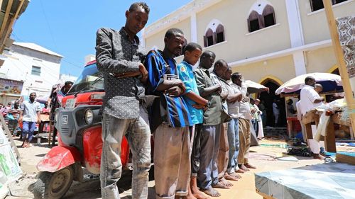 Explozie în Somalia, în ziua care marchează încheierea postului Ramadan. Printre persoanele rănite sau ucise se numără și femei și copii