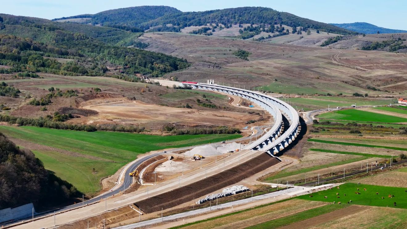 Asociaţia Pro Infrastructură, despre lotul de mijloc al M300 Braşov-Sighişoara: Hârtia spune că în câteva săptămâni circulăm. Poate într-un univers paralel. Stadiul lucrărilor este de puţin peste 36%