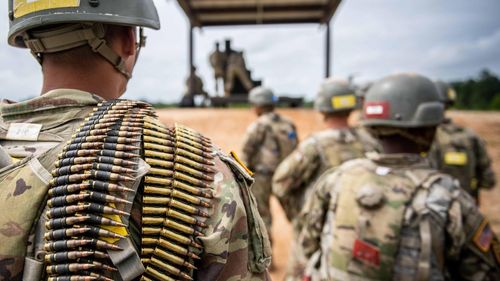 SUA îşi reduc trupele din Irak, invocând „succesul" în lupta împotriva organizaţiei Statul Islamic