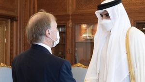 De ce a fost omorât deputatul britanic David Amess: Radicalizare islamistă online sau răzbunare pentru conflictul intern din Somalia, cu implicarea Qatar?
