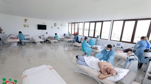 În Spitalul Sfântul Sava, se fac internări pentru recuperare medicală neurologică, după AVC, postoperatorie, ortopedică și pulmonară (P)