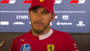 Lewis Hamilton explică de ce nu l-a putut ține în spate pe Antonelli la sprintul de la Silverstone: „Apeși accelerația, nu există putere”