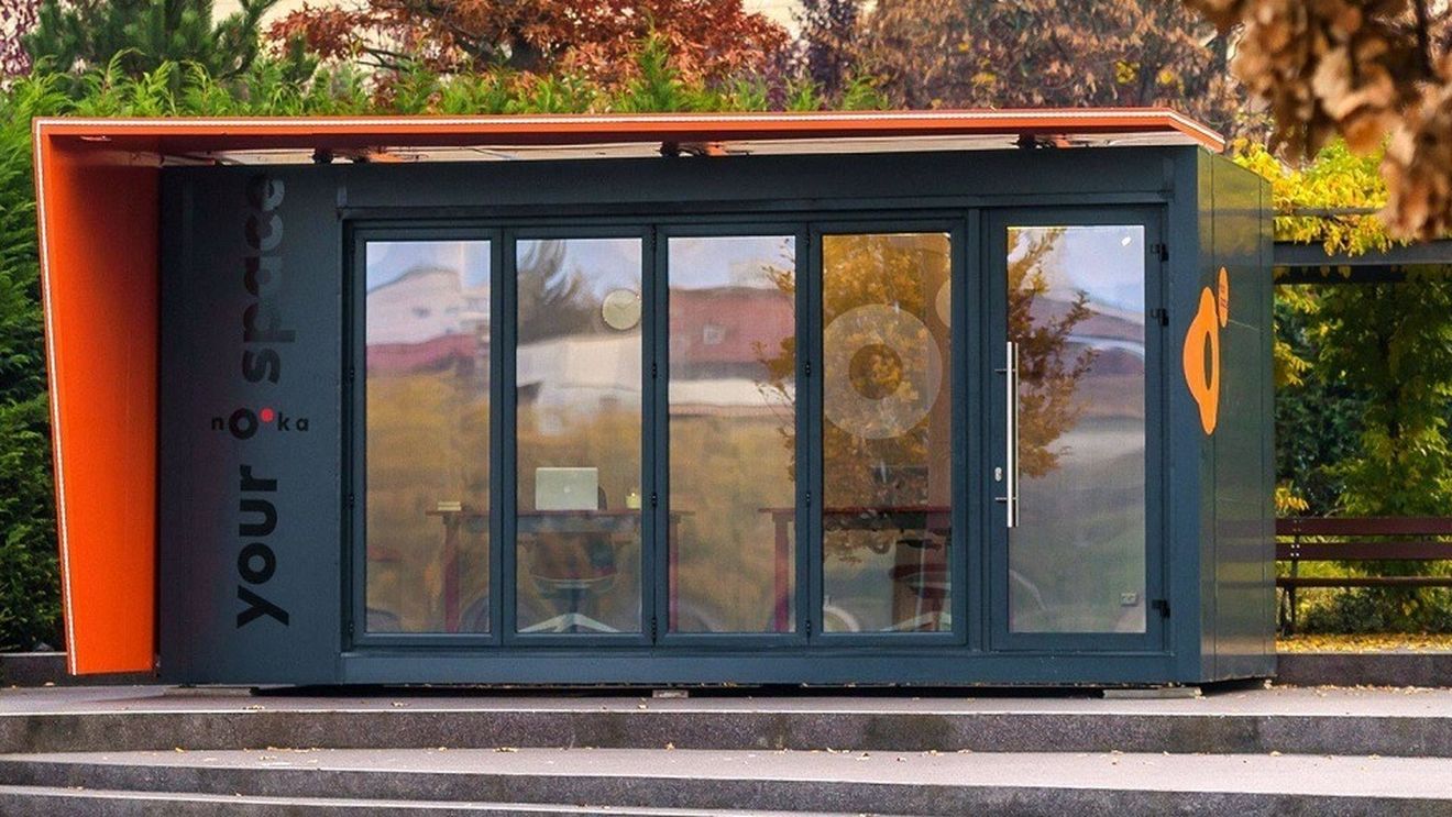 Antreprenorii pandemiei: un start-up irlandez aduce în România birourile individuale mobile pentru telemuncă