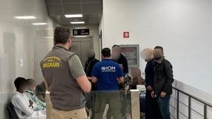 Raport oficial: 4.372 de cetăţeni ucraineni au solicitat azil în România de la inceperea războiului până în prezent