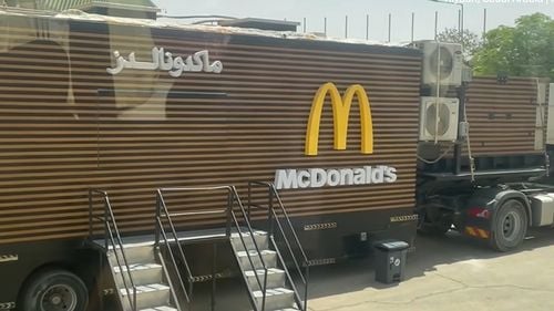 Autoritățile saudite au pregătit un McDonald’s mobil la Riad pentru președintele american Donald Trump, în cadrul vizitei oficiale organizată mult dincolo de protocoale standard