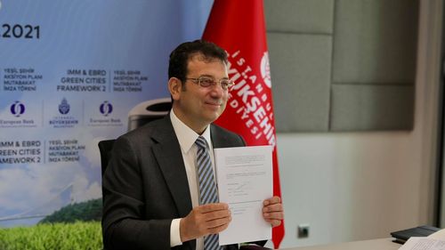 Primarul din Istanbul, Ekrem Imamoglu, anchetat pentru că ar fi demonstrat „lipsă de respect”, în timpul unei vizite la mausoleul unui sultan