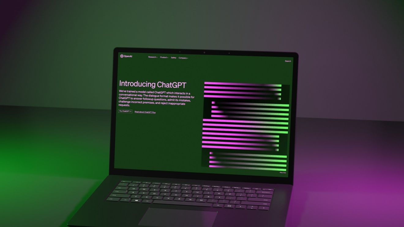 OpenAI şi Time au încheiat un acord pe mai mulţi ani pentru a îmbunătăţi ChatGPT cu conţinut jurnalistic