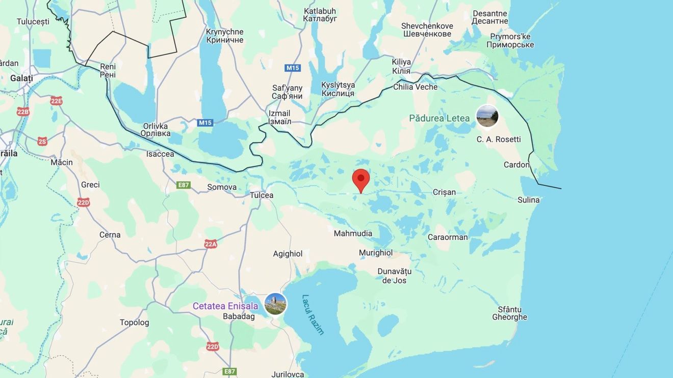 UPDATE Accident pe Dunăre: O ambarcaţiune în care se aflau 12 persoane a intrat în mal, în apropiere de Maliuc, în Tulcea / 4 persoane sunt duse la spital