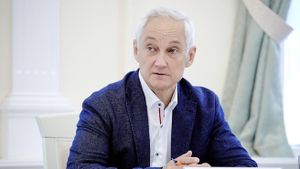 Trei chei pentru a înțelege demiterea ministrului Apărării al lui Putin: o pedeapsă, o răzbunare și o surpriză