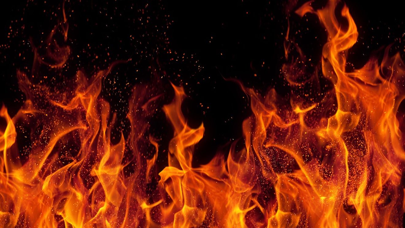 Incendiu major într-un bloc locuit de elita culturală moscovită. 400 de persoane evacuate