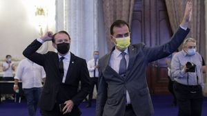 Tensiuni suplimentare în PNL: Echipa Cîțu îl acuză pe Ludovic Orban că a grăbit convocarea Birourilor Permanente chiar în noaptea în care a fost depusă cenzura/ Echipa Orban susține că a respectat procedura