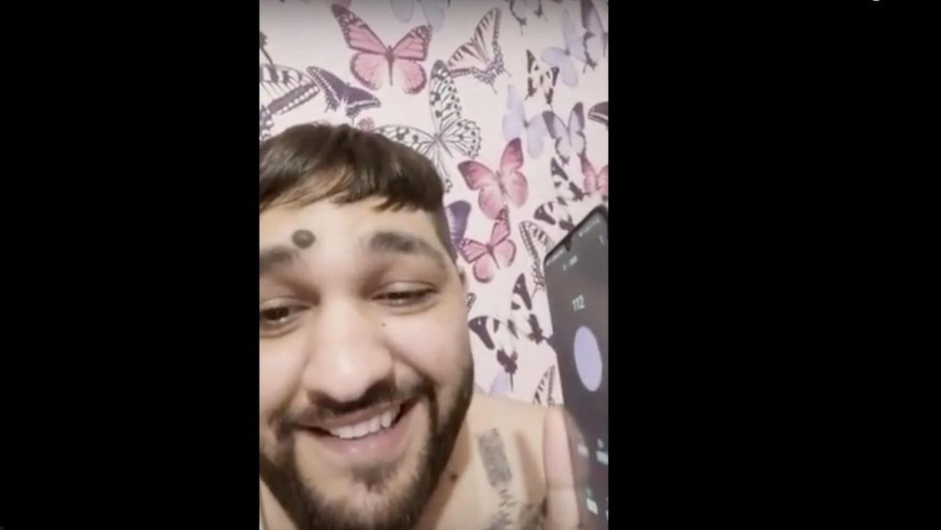 VIDEO Un individ care s-a filmat în timp ce a efectuat un apel fals la numărul de urgență 112, pretinzând că are simptome de coronavirus, a fost amendat cu o mie de lei