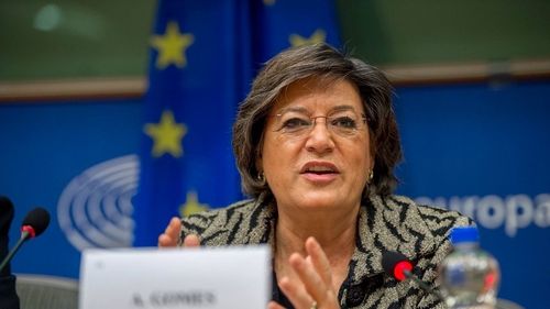 VIDEO Liviu Dragnea, huiduit de europarlamentarul Ana Gomes după discursul de la congresul PES: Afară cu corupţii!