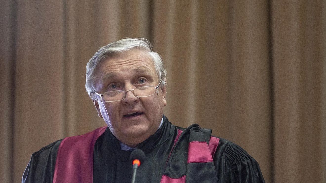 Chirurgul Mircea Beuran: Eu am intrat în programul operator după ce a avut loc incidentul, echipa era șocată, am continuat operația și am finalizat-o / Protocolul este parafat de medicul cu gradul cel mai înalt