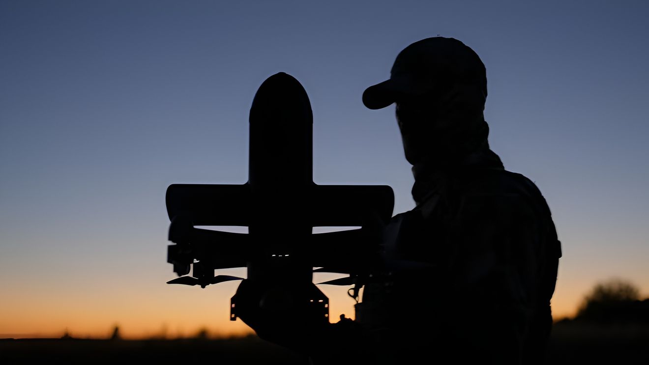 Drone interceptoare sub licență ucraineană vor fi produse de o companie din România / UAV-uri kamikaze autonome sunt testate deja de BlueSpace Technology