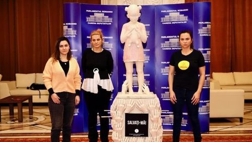 Modificare importantă la Codul Penal: Actul sexual cu un minor sub 16 ani va fi considerat viol / Comisia Juridică din Camera Deputaților a dat raport favorabil unei inițiative privind creșterea consimțământului / Cresc pedepsele pentru cei care întrețin relații sexuale cu minorii forțați să se prostitueze