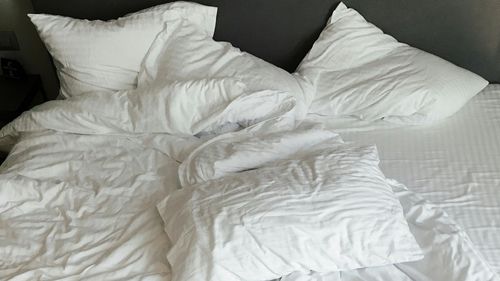 Cât de des îți schimbi lenjeria de pat? S-ar putea să îți dorești să o speli mai des