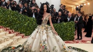 Imagini false cu Katy Perry, Dua Lipa și Rihanna, generate cu ajutorul AI, devin virale / Niciuna dintre cântărețe nu a participat la evenimentul monden de la New York