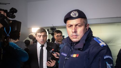 Surse: George Simion ar urma să fie amendat cu 500 de lei pentru că a refuzat să părăsească sediul Ministerului Energiei