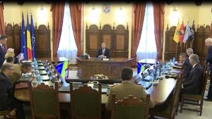 Doi ziariști au solicitat CSAT să facă publice dovezile ”care să ateste faptul că există legături între campania lui Călin Georgescu și regimurile de la Moscova și Beijing” / ”De ce trebuie să facă președintele Iohannis acest lucru?”