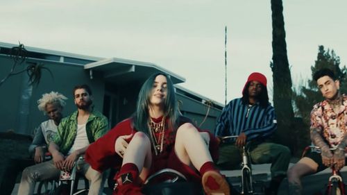VIDEO Hit-ul "Bad guy" al cântăreţei Billie Eilish, cel mai bine vândut single din 2019