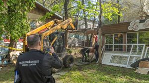 Președintele Nicușor Dan, întâlnire cu reprezentanții partidelor pe tema Codului Urbanismului, jalon pentru banii din PNRR / Ciprian Ciucu merge la Cotroceni după ce a fost pus sub acuzare de DNA / Miza - autorizațiile de construire din București