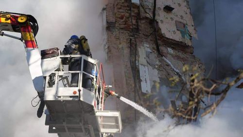 Operaţiunile de salvare din Kiev s-au încheiat: Bilanţul atacului din noaptea de miercuri spre joi a ajuns la 25 de morţi