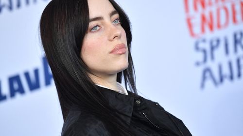 Billie Eilish poartă discuții pentru debutul său cinematografic în adaptarea romanului „The Bell Jar” al Sylviei Plath