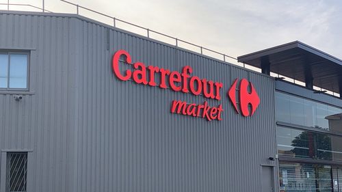 Carrefour: proprietarul Galeriilor Lafayette vinde acțiuni și cedează poziția de cel mai mare acționar