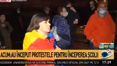Protest în Piața Universității/ Circa 20 de persoane cer redeschiderea școlilor în data de 11 ianuarie