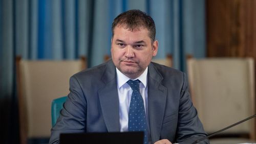 Fostul ministru al Dezvoltării Cseke Attila critică Executivul: "Deciziile Guvernului împiedică dezvoltarea și economia țării/ Fondul de rezervă bugetară a funcționat ca un al doilea buget"