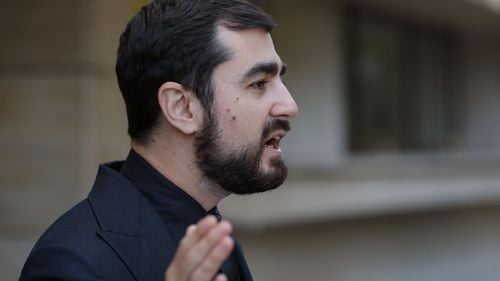 Claudiu Năsui vorbește despre Holocaust și nazism, făcând referie la ”ororile socialismului”/ Sorin Ioniță: ”De unde lipsa de abilitate politică și comportamentul imprudent, de influencer contrarian care zice trăznăi pentru audiență”