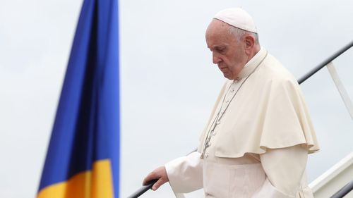 Portretul Papei Francisc, suveranul pontif care vizitează zilele acestea România