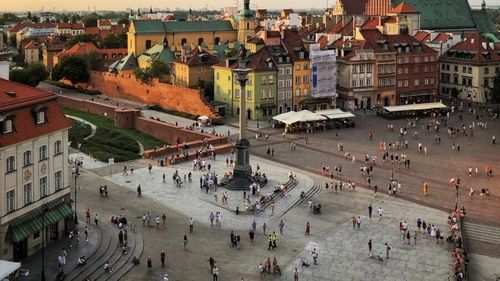 Polonia vrea să reducă birocraţia pentru a spori atractivitatea Bursei de la Varşovia