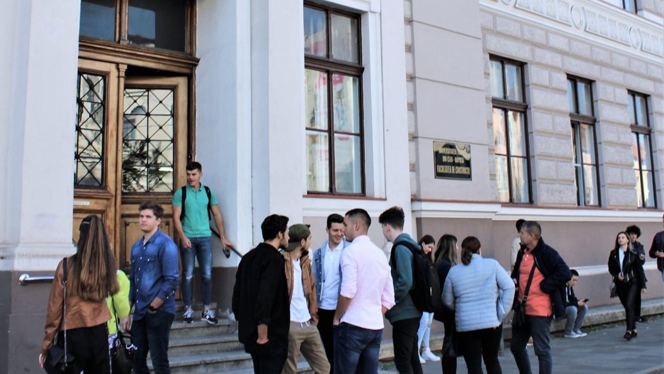Comisia Europeană: Universitatea Tehnică din Cluj-Napoca va primi 1 milion de euro fonduri UE pentru o infrastructură de calcul de înaltă performanță