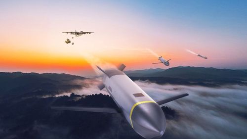 Lockheed Martin lansează o nouă familie de rachete de croazieră ieftine și modulare, lansate din aer