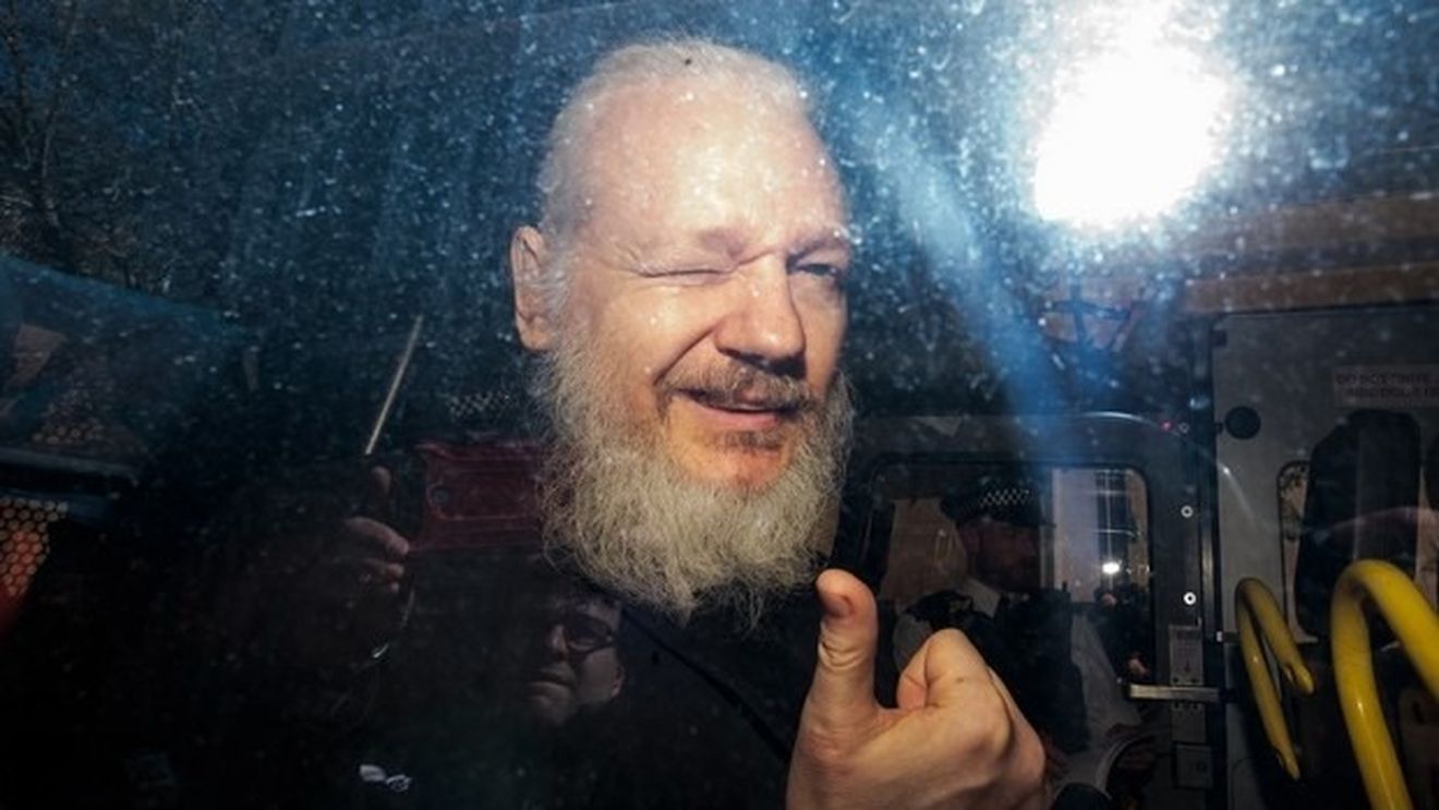 SUA au cerut oficial extrădarea lui Julian Assange