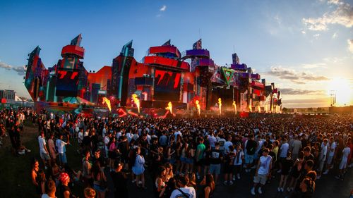 IICCMER, după ce mai mulţi adolescenţi au strigat "Ceauşescu" la festivalul Beach, Please!: "Un gest profund îngrijorător"