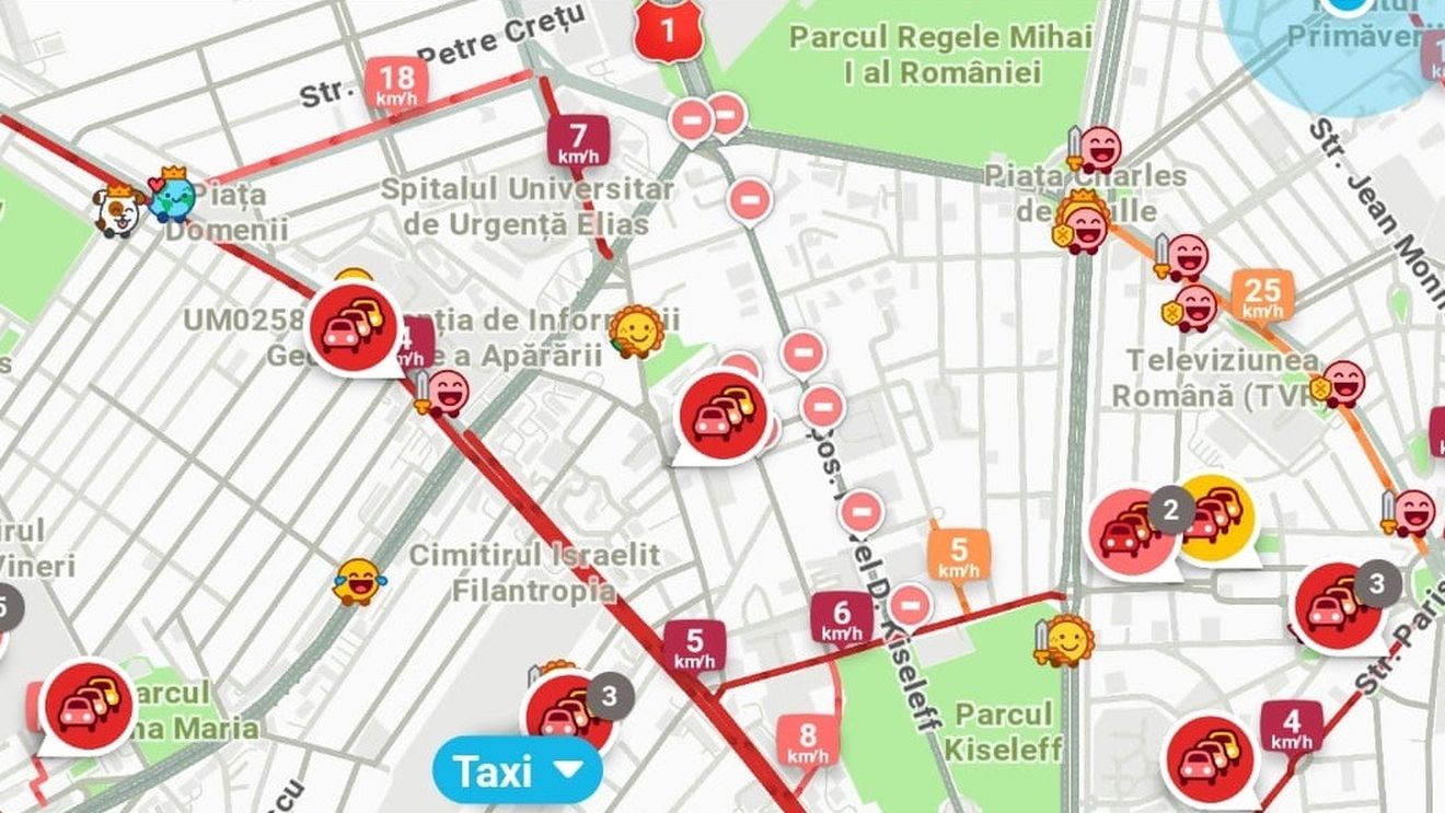 VIDEO Trupele armate care și-au încheiat misiunea din Afganistan defilează pe sub Arcul de Triumf / Traficul, blocat în nordul Capitalei în mijlocul săptămânii