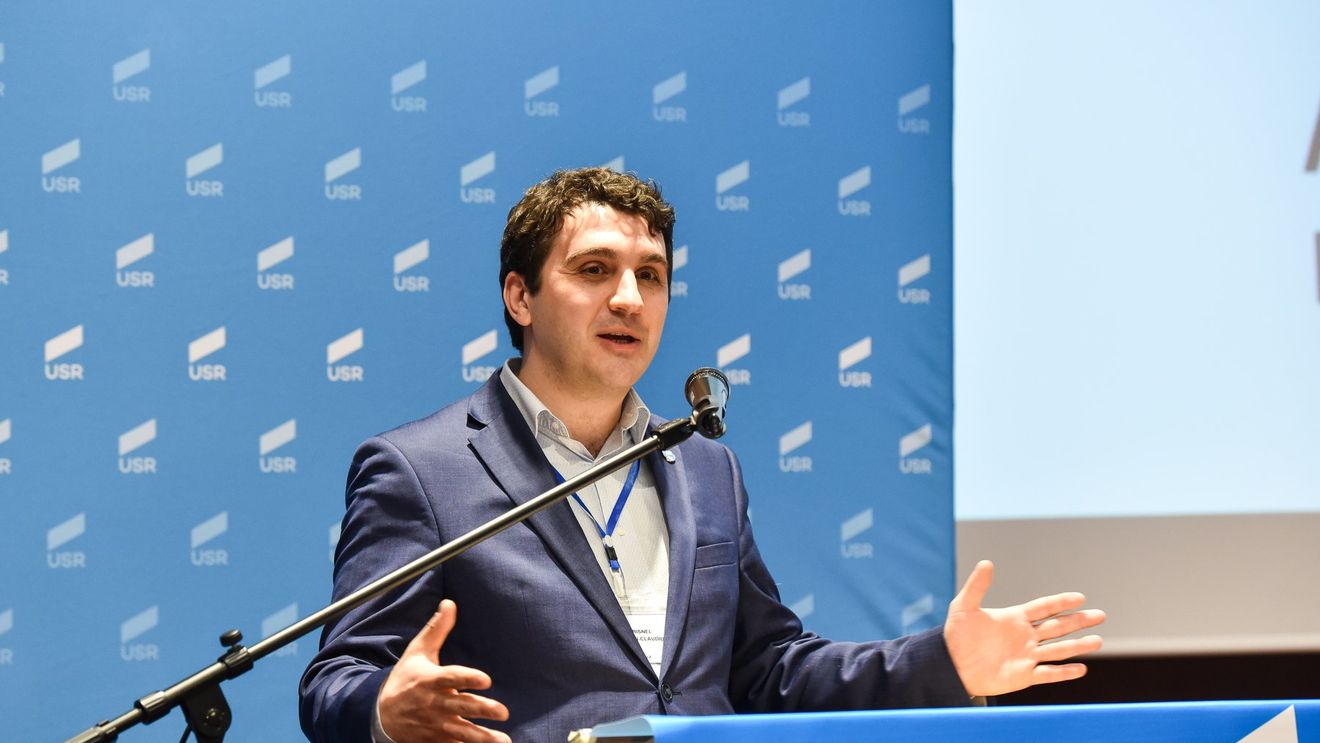 Deputatul Adrian Prisnel critică decizia Biroului Național al USR de a-l susține pentru funcția de viceprimar al Craiovei pe Cezar Drăgoescu, „un rasist, xenofob şi homofob”