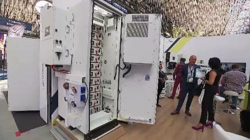 Românii care și-au instalat fotovoltaice caută acum și o baterie de stocare a energiei. Ce spun specialiștii